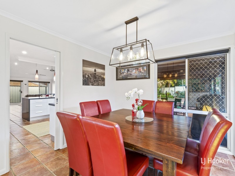 12 Galliano Court, Calamvale QLD 4116