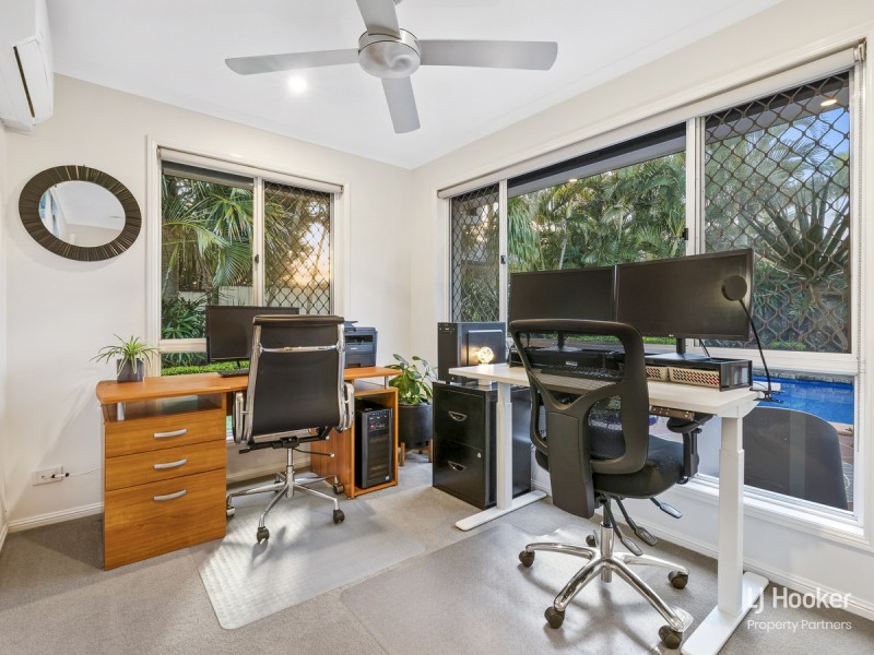 12 Galliano Court, Calamvale QLD 4116