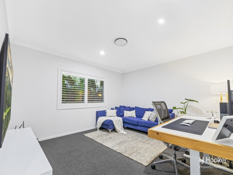 53 Verday Crescent, Pallara QLD 4110