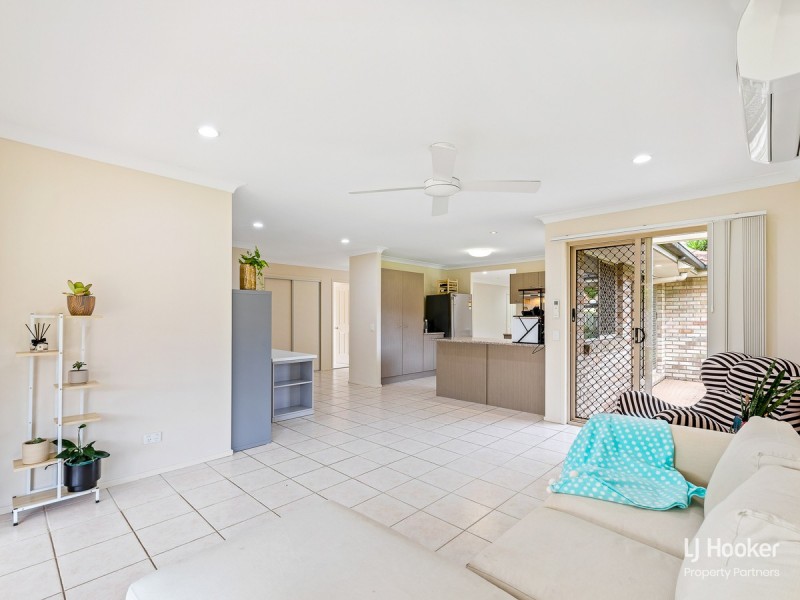 15 Pebbles Court, Berrinba QLD 4117