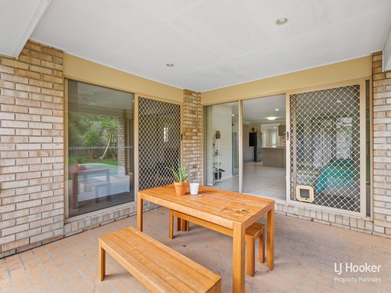 15 Pebbles Court, Berrinba QLD 4117
