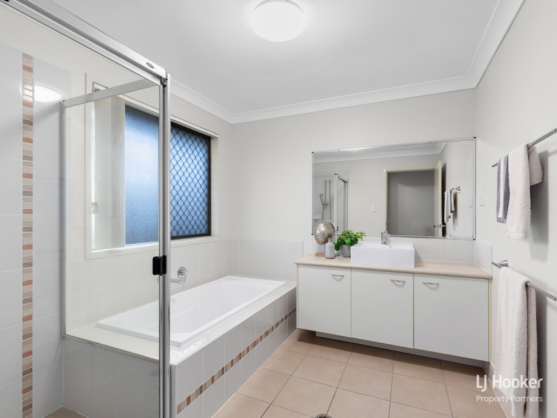 4 Lenton Place, Calamvale QLD 4116