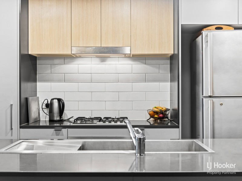 2102/18 Comer Street, Coopers Plains QLD 4108