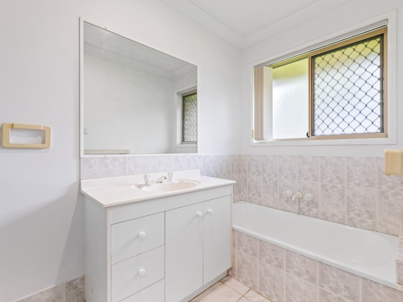 18 Cowper Place, Coopers Plains QLD 4108