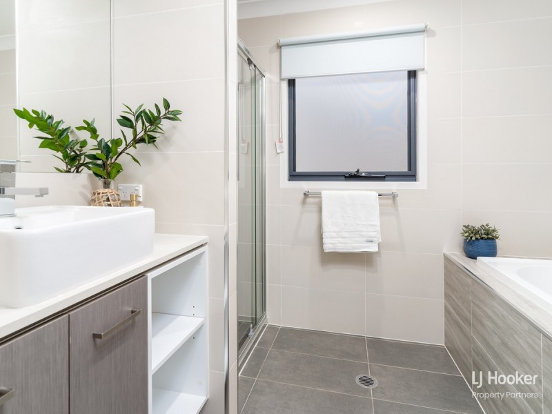 1 Parkway Street, Kuraby QLD 4112