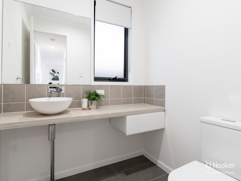 1 Parkway Street, Kuraby QLD 4112