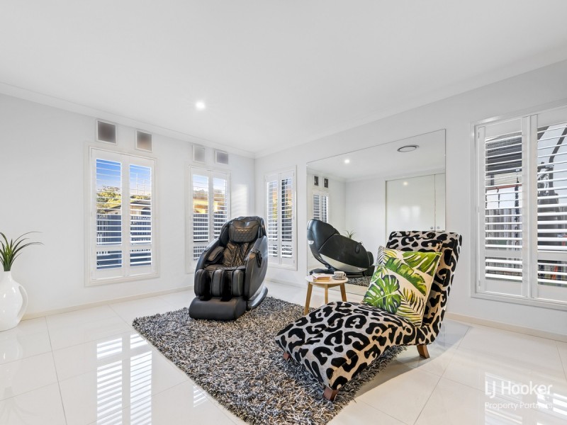 88 Linacre Crescent, Carindale QLD 4152