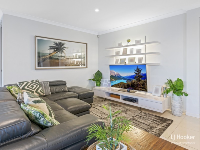 88 Linacre Crescent, Carindale QLD 4152
