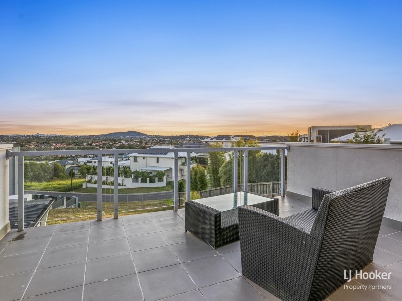 88 Linacre Crescent, Carindale QLD 4152