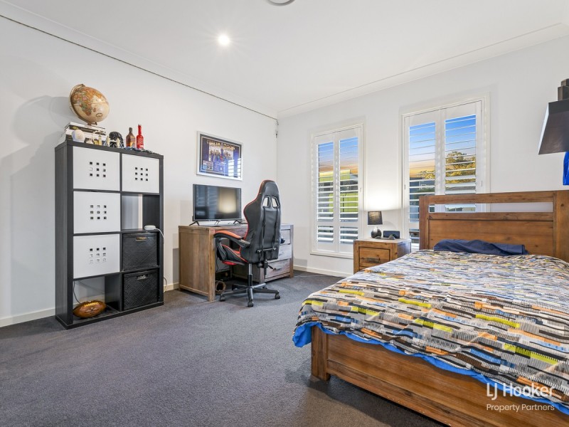 88 Linacre Crescent, Carindale QLD 4152