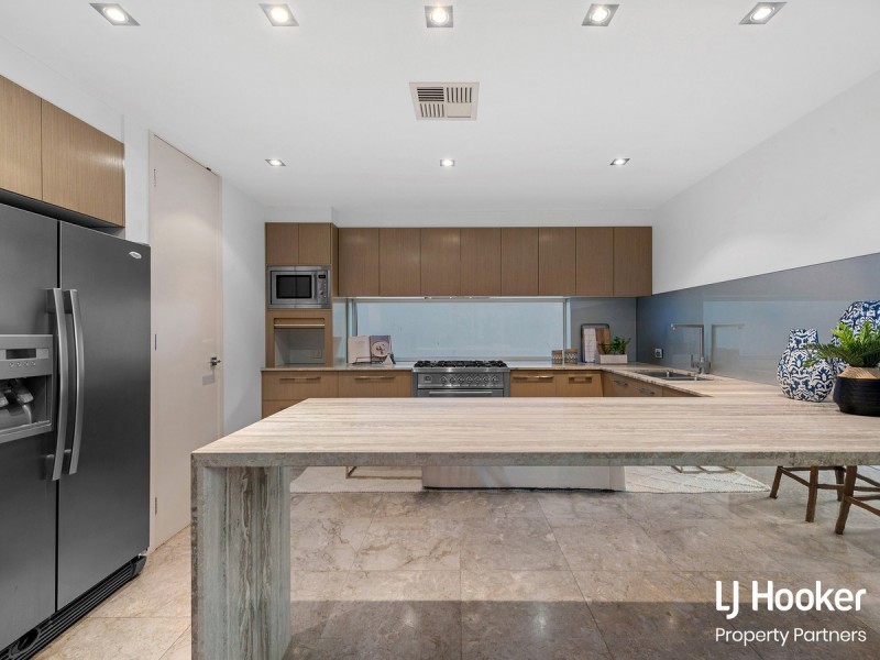 37 Derby Street, Highgate Hill QLD 4101