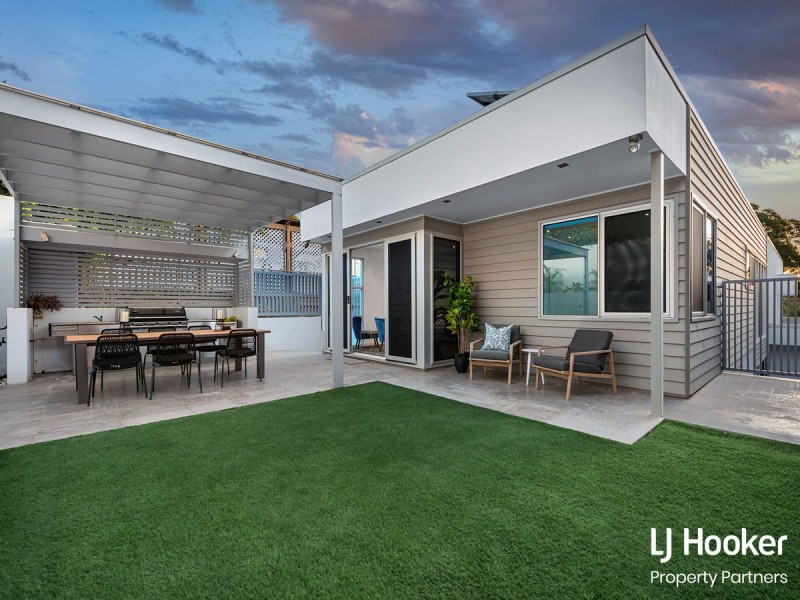 37 Derby Street, Highgate Hill QLD 4101