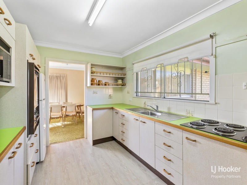 8 Taroom Street, Wishart QLD 4122