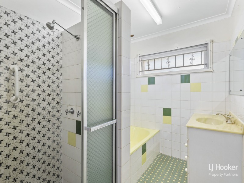 8 Taroom Street, Wishart QLD 4122