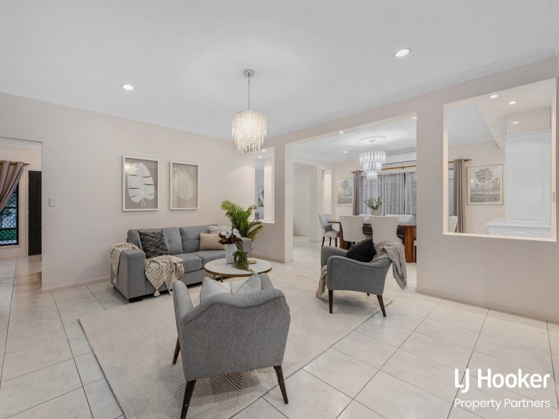 61 Berkshire Crescent, Wishart QLD 4122