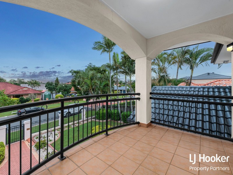 61 Berkshire Crescent, Wishart QLD 4122