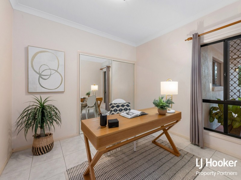 61 Berkshire Crescent, Wishart QLD 4122