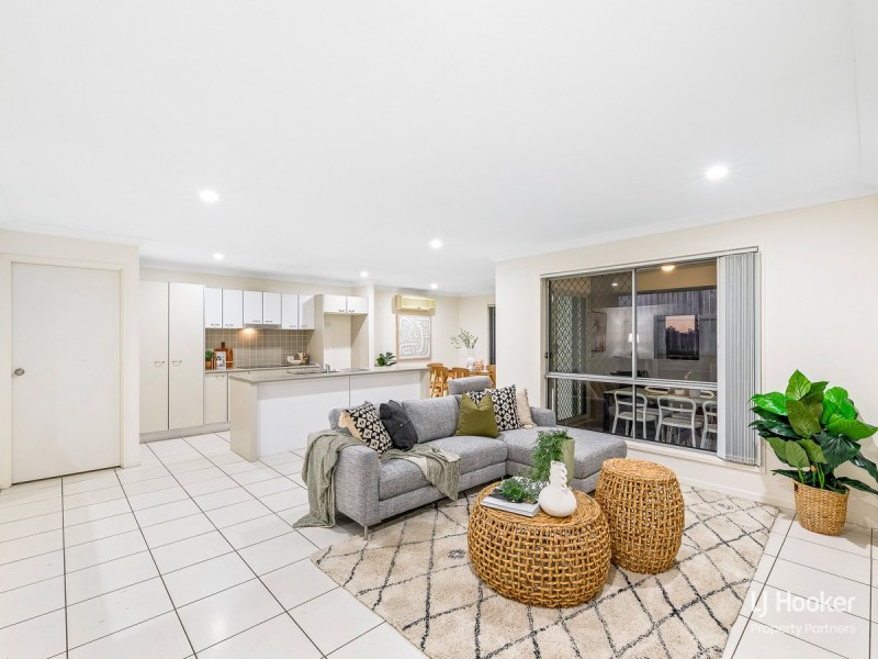 39 Paul Drive, Regents Park QLD 4118