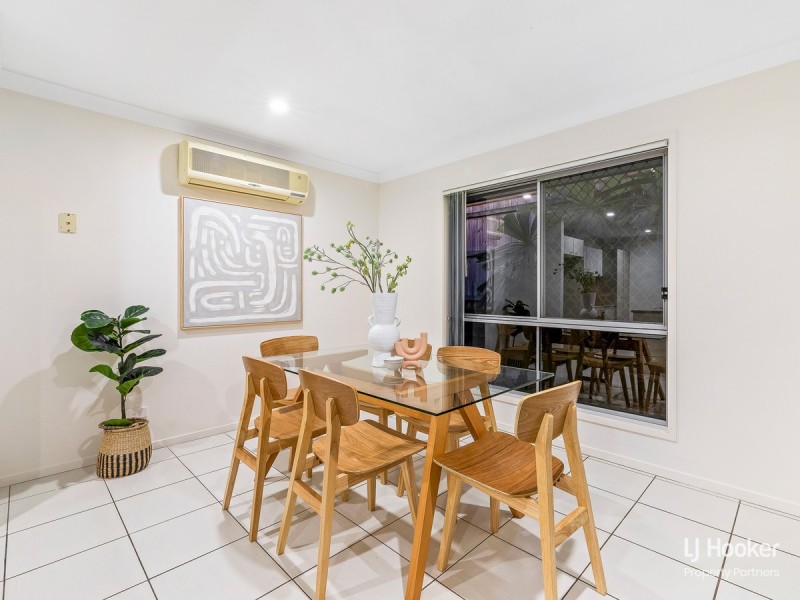 39 Paul Drive, Regents Park QLD 4118