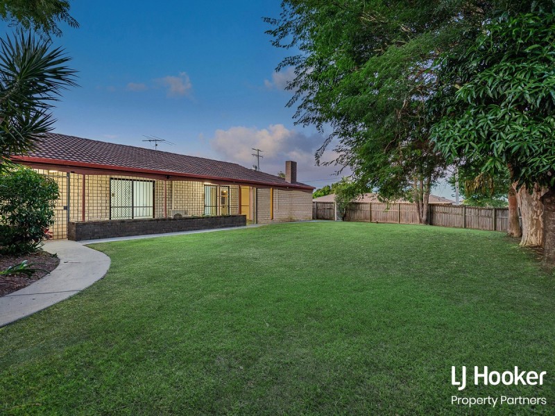 17 Bywater Street, Hillcrest QLD 4118