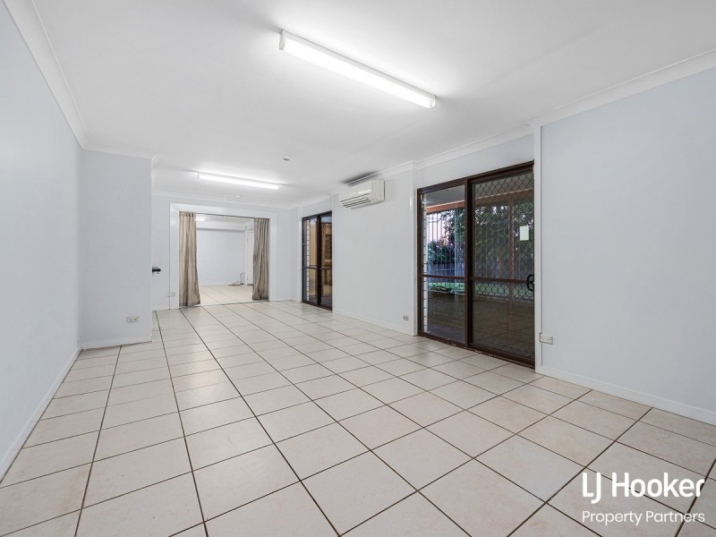 17 Bywater Street, Hillcrest QLD 4118