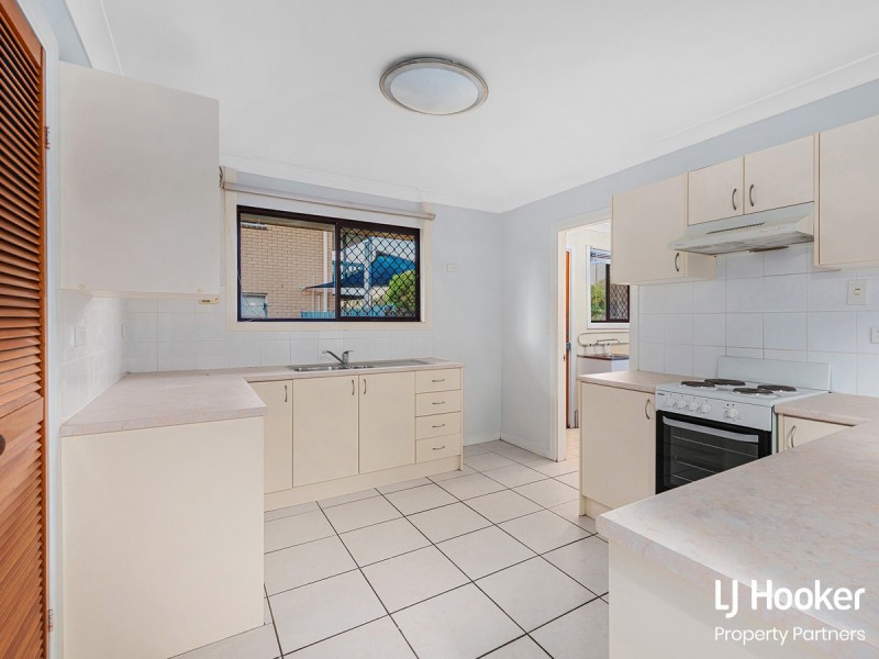 17 Bywater Street, Hillcrest QLD 4118