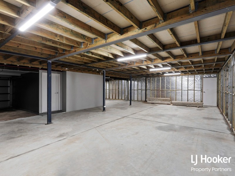 56 Milanion Crescent, Carindale QLD 4152