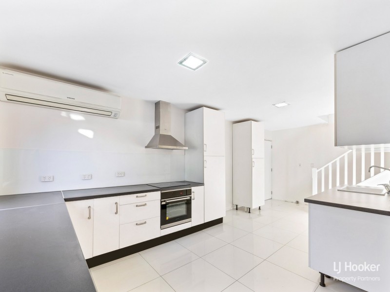 14 Royal Parade, Slacks Creek QLD 4127