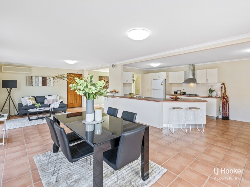 16 Saville Street, Eight Mile Plains QLD 4113