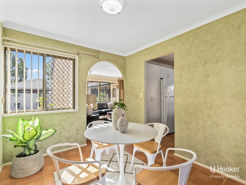 16 Saville Street, Eight Mile Plains QLD 4113