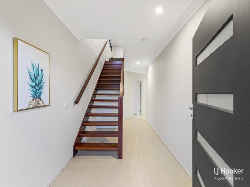 7 Atlantic Place, Pallara QLD 4110