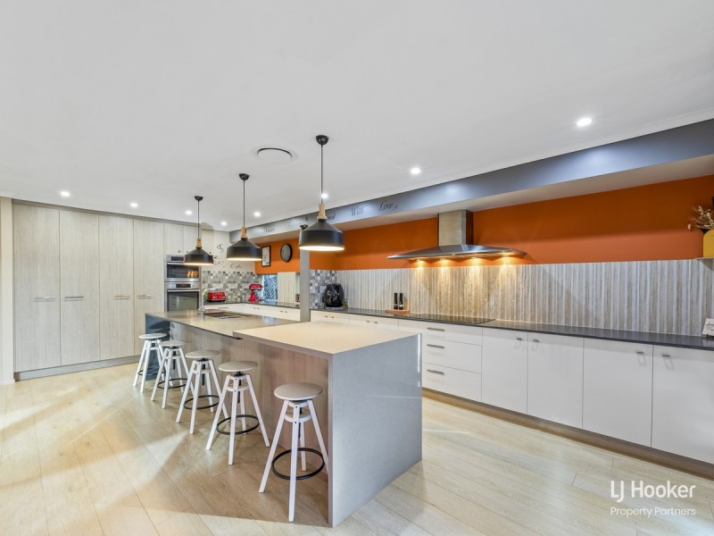 23 Carnation Crescent, Calamvale QLD 4116