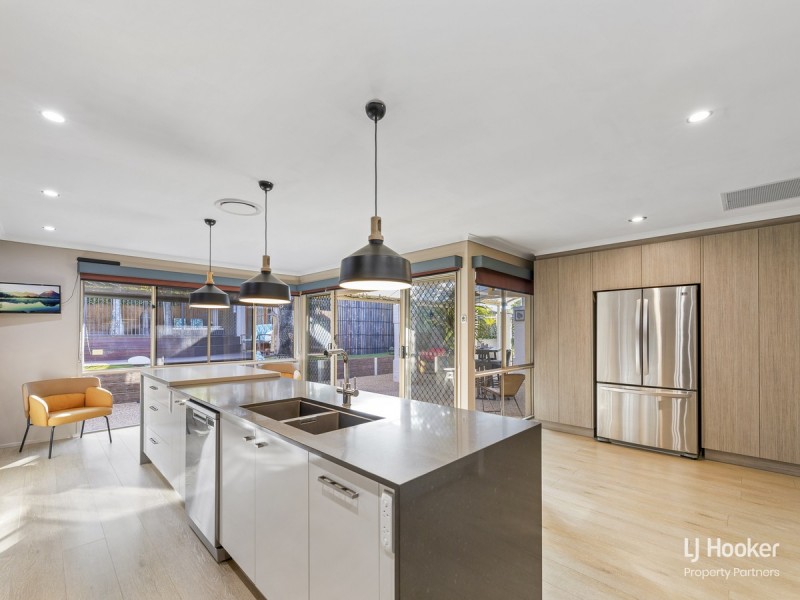 23 Carnation Crescent, Calamvale QLD 4116