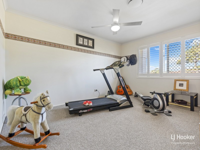 23 Carnation Crescent, Calamvale QLD 4116