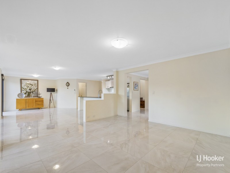 32 Lancaster Circuit, Stretton QLD 4116