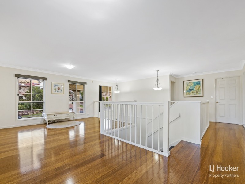 32 Lancaster Circuit, Stretton QLD 4116