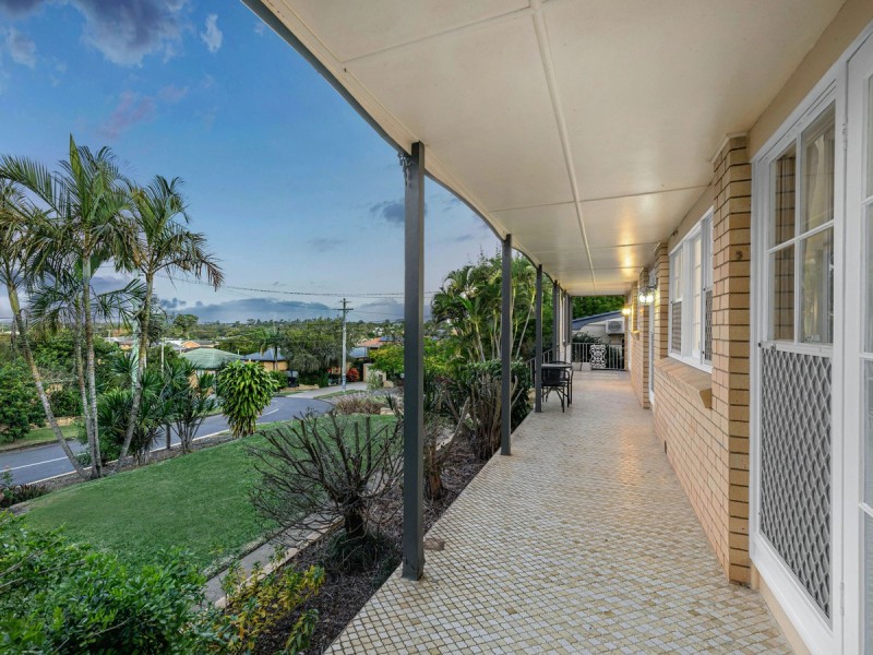 4 Valentia Street, Mansfield QLD 4122