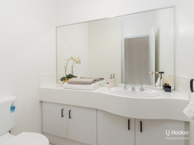 111 Rubicon Crescent, Kuraby QLD 4112