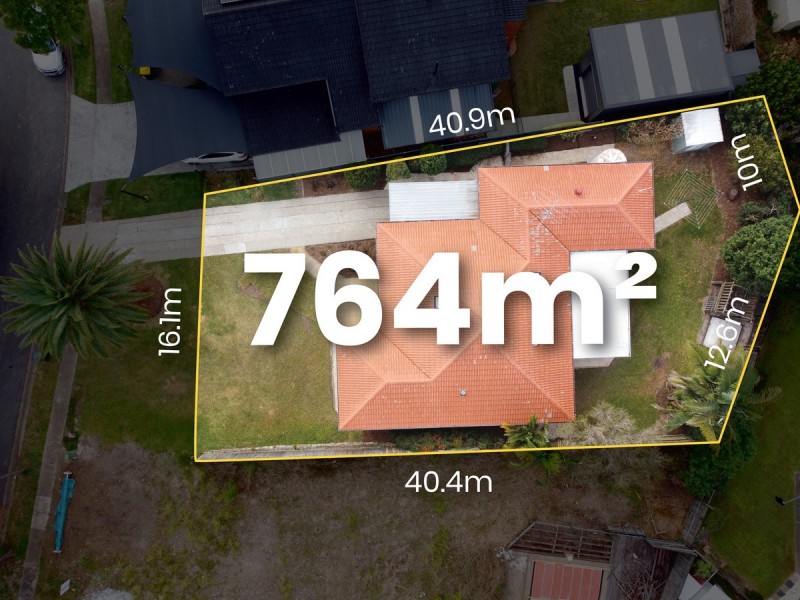 25 Honeysuckle Street, Mansfield QLD 4122