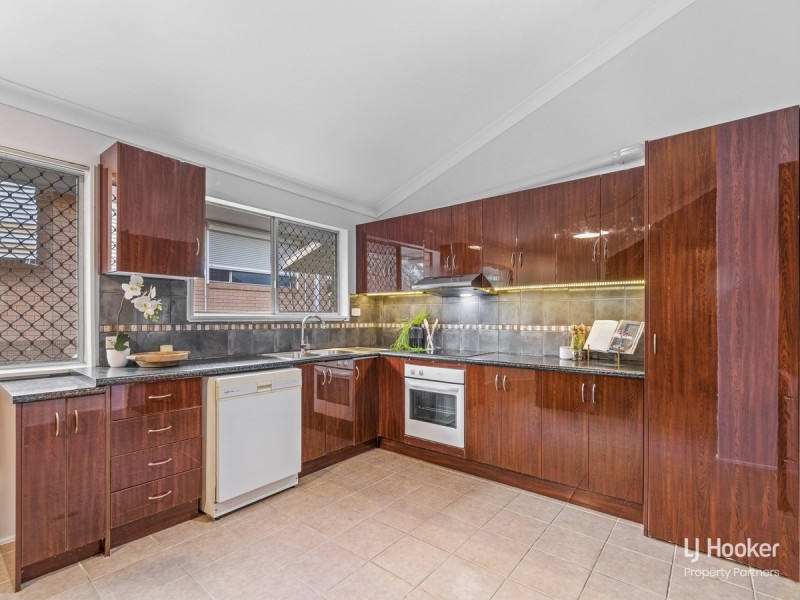 24 Copenhagen Street, Wishart QLD 4122