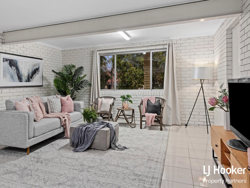 8 Fulton Street, Wishart QLD 4122