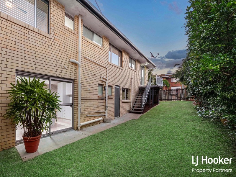 8 Fulton Street, Wishart QLD 4122