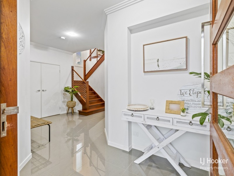 60 Spinnaker Circuit, Redland Bay QLD 4165