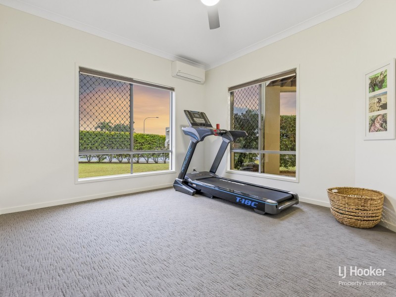 60 Spinnaker Circuit, Redland Bay QLD 4165