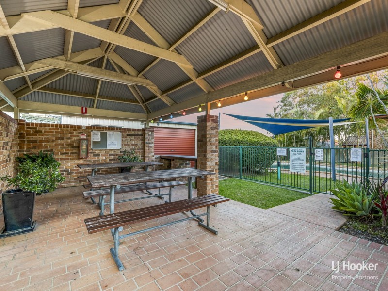 2/8 Honeysuckle Way, Calamvale QLD 4116