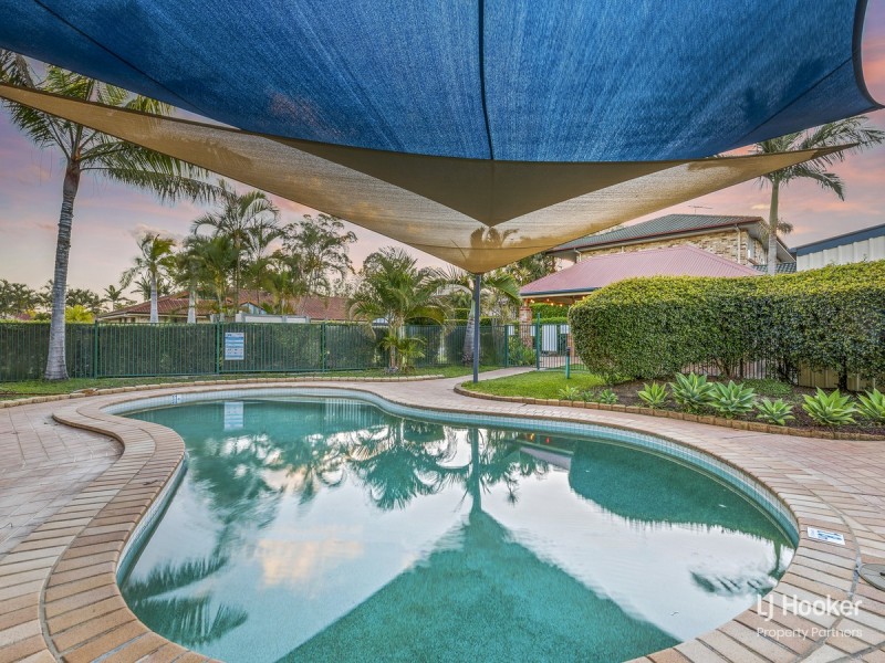 2/8 Honeysuckle Way, Calamvale QLD 4116