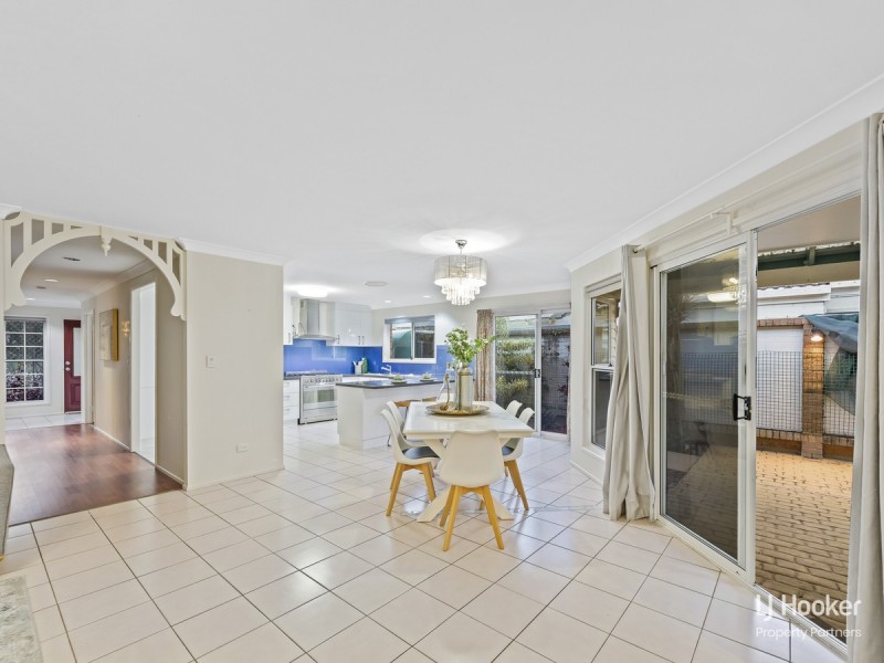 4 Eastcourt Lane, Sunnybank Hills QLD 4109