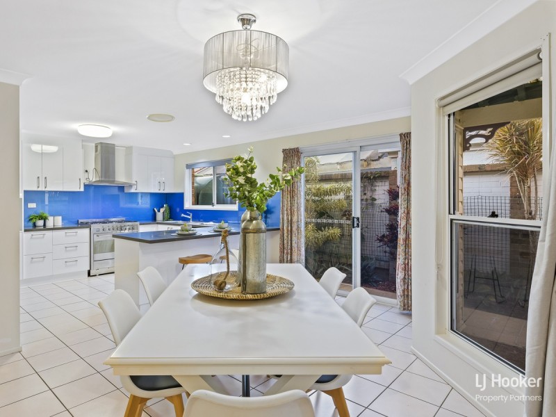 4 Eastcourt Lane, Sunnybank Hills QLD 4109