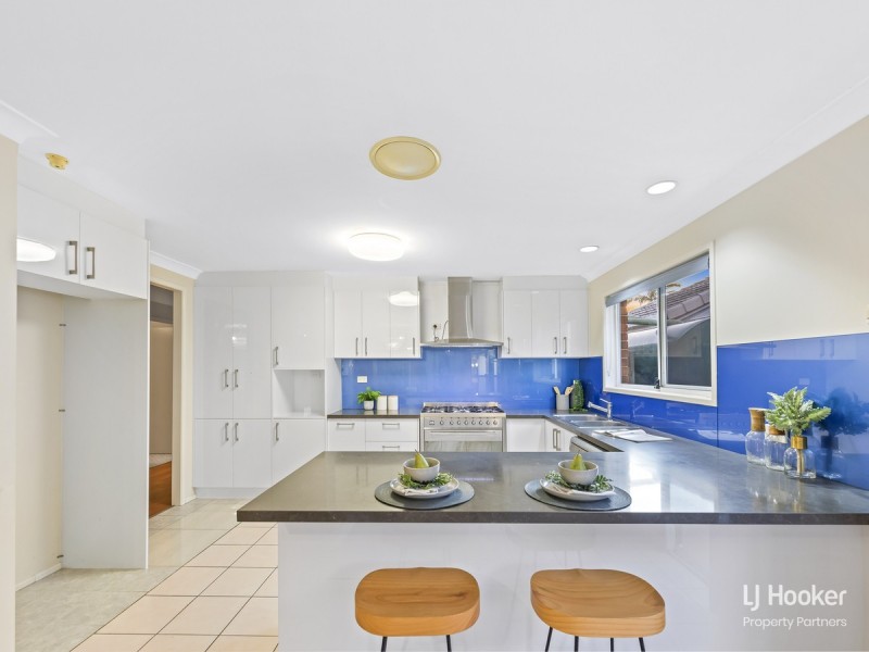 4 Eastcourt Lane, Sunnybank Hills QLD 4109