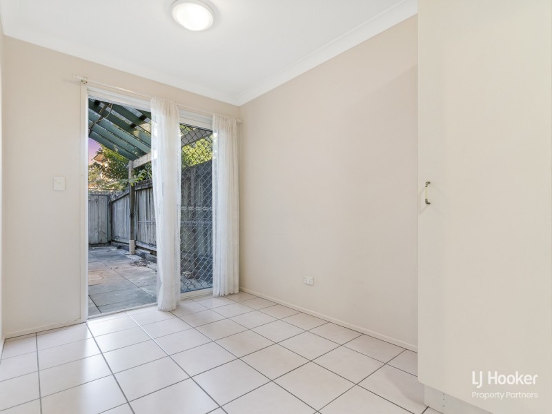 4 Eastcourt Lane, Sunnybank Hills QLD 4109